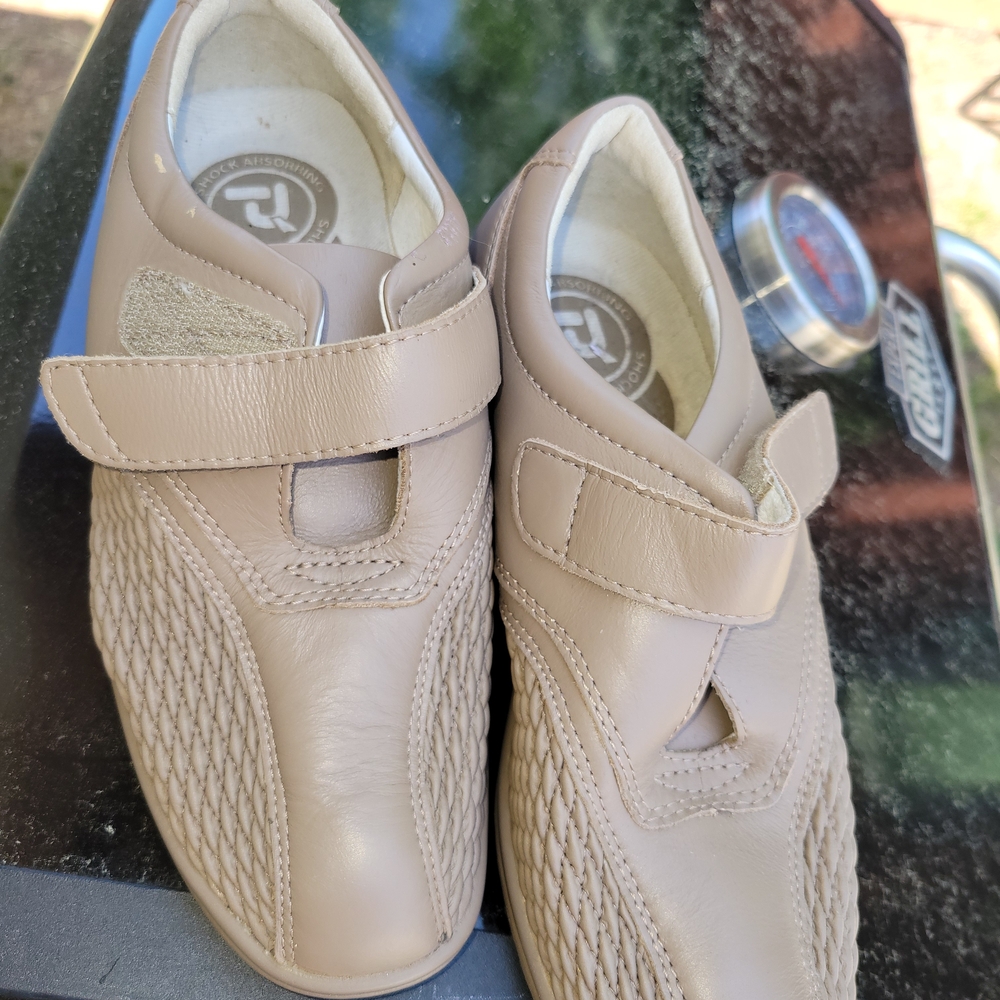 Propet Tan Leather Velcro Sneakers